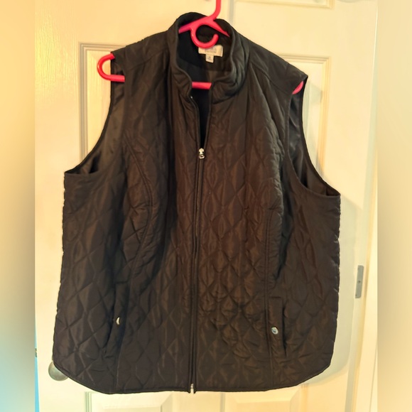 Women’s 2X Croft and Barrow black quilted vest - Picture 1 of 3